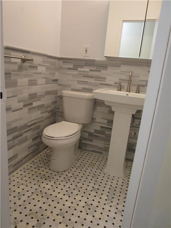 Building Photo - 321 East 22nd Street
