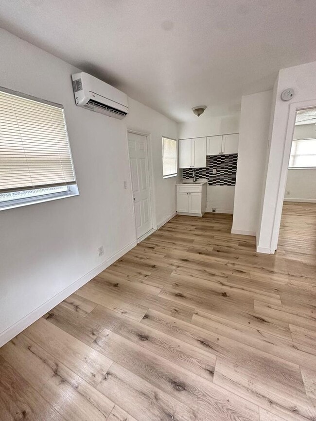 Photo - LC 07:129 SW 5th CT Apartment