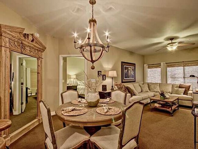 Foto del edificio - 5450 E Deer Valley Dr