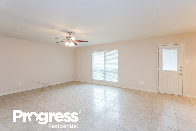 Building Photo - 701 Edgemont Pl