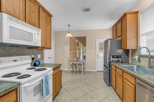 Building Photo - 2919 Whitman Dr