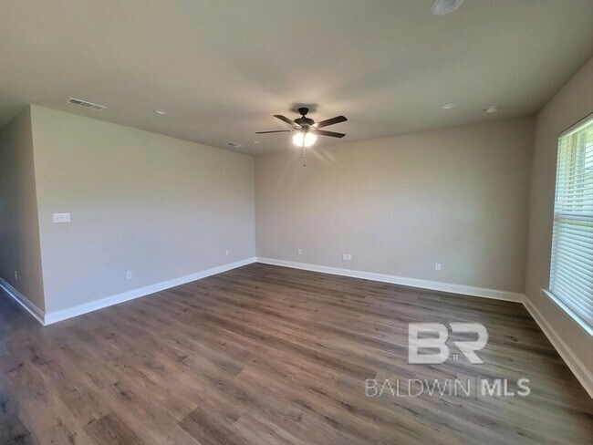 Foto del edificio - 1056 Stella Rd