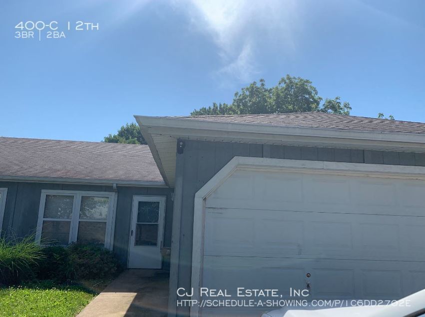 400 SW 12 St, Oak Grove, MO 64075 Apartment for Rent in Oak Grove, MO