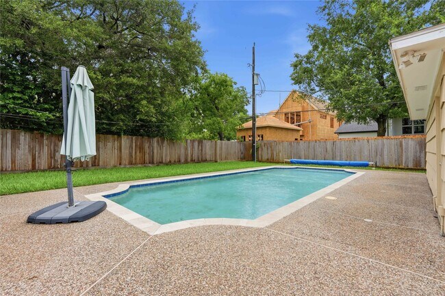 Building Photo - 9629 Maribelle Way