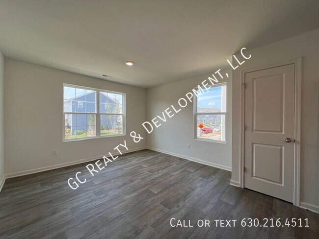 Building Photo - ***NEW CONSTRUCTION - 3 LEVEL END UNIT TOW...