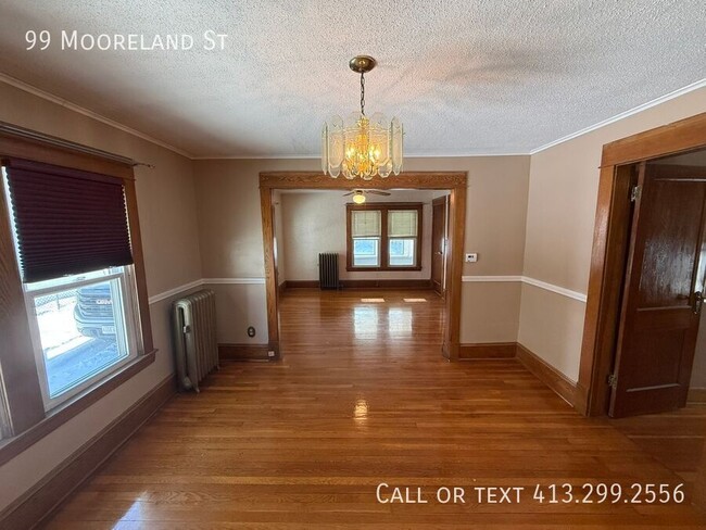 Photo - 99 Mooreland St House