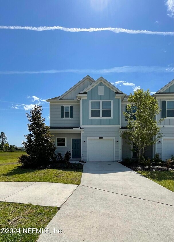 Foto principal - 10367 Alder Creek Ln