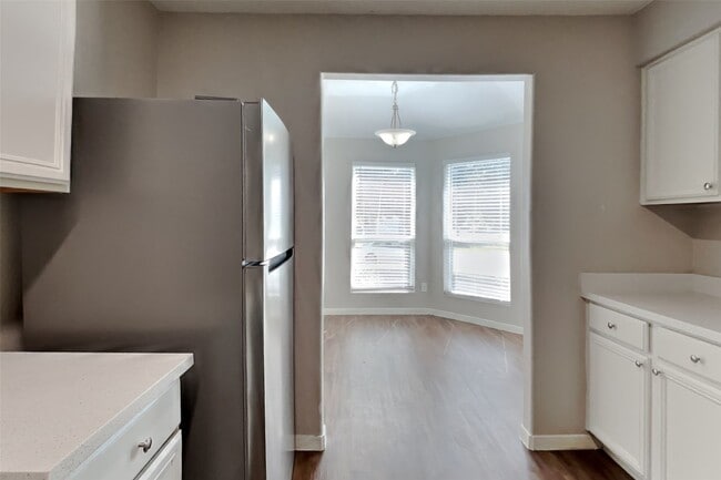 Building Photo - 16716 Foursquare Dr
