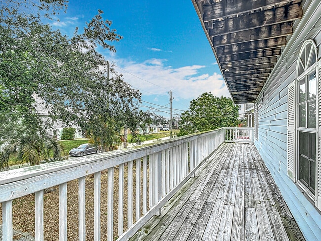 Building Photo - 13918 Raie Ave