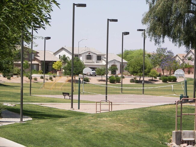 Building Photo - POOL, BBQ, FIRE PIT, AND MORE!