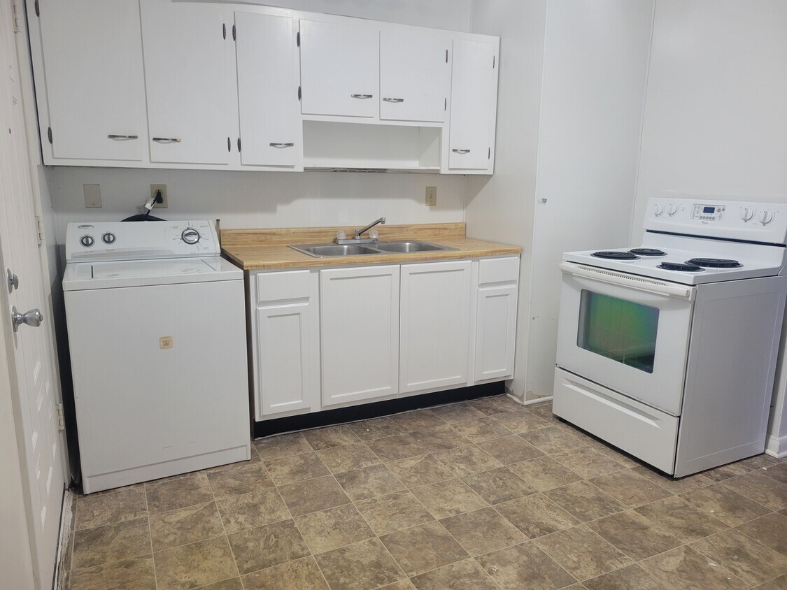 Foto principal - 1323 Brentnell Ave