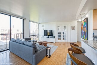Building Photo - 345 W Fullerton Pky