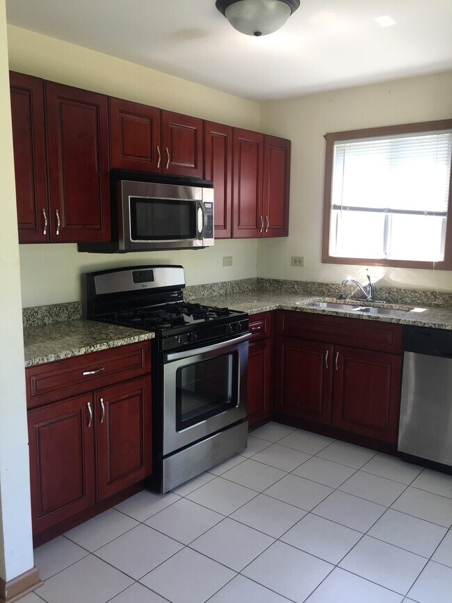 Building Photo - 1265 Andover Cir