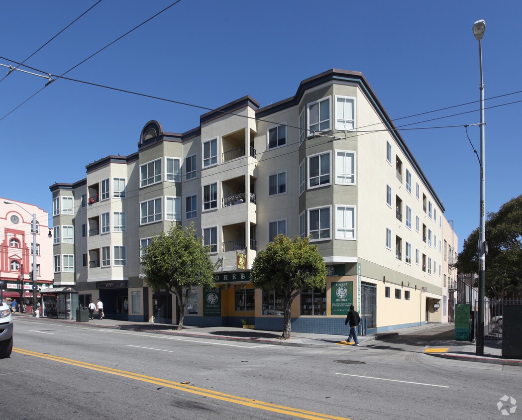 Building Photo - Maria Alicia Apartments