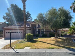 Building Photo - 5709 Palma del Sol Way