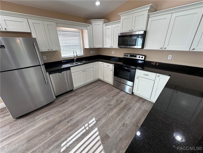 Building Photo - 8525 N Bolder Dr