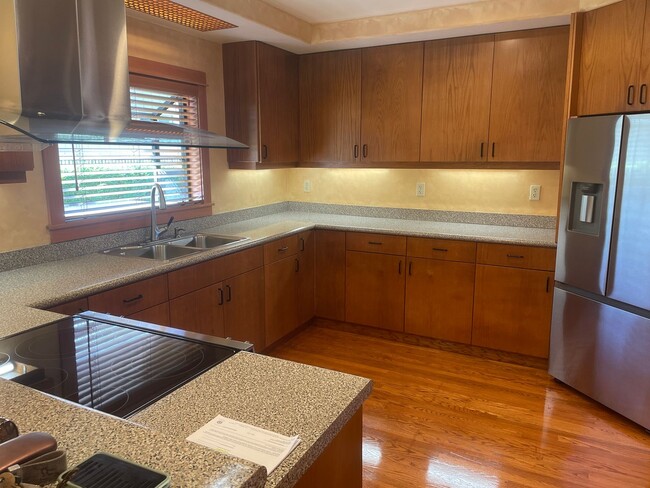 Foto del edificio - Cute Custom 2 bdrm 2 bath home