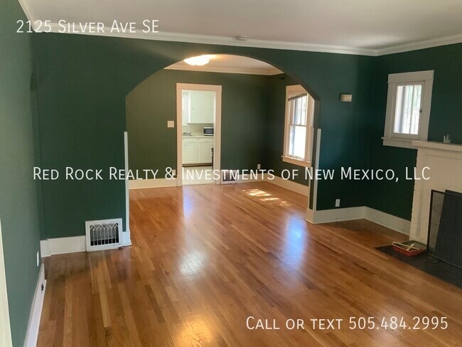 Foto del edificio - 2125 Silver Ave SE