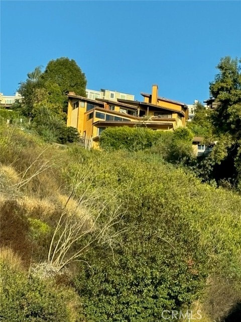 Building Photo - 1055 Summit Dr