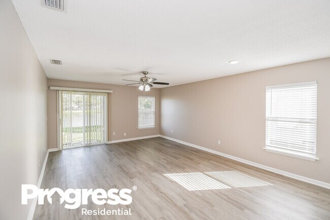 Foto del edificio - 847 Wynfield Cir