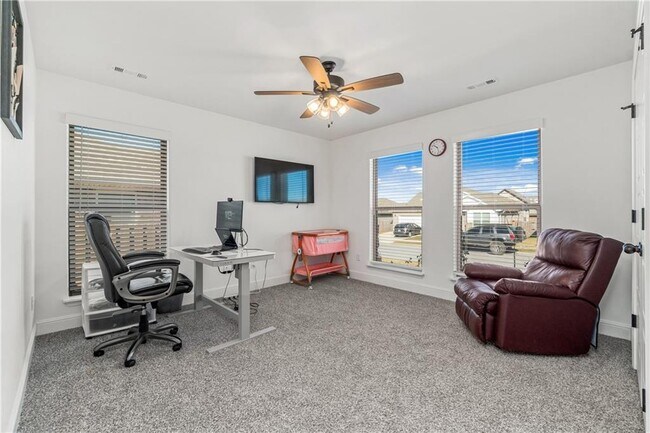 Building Photo - 2061 Periwinkle Pl