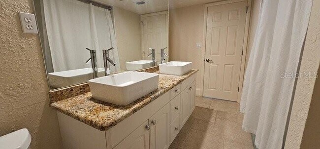 Building Photo - 2871 Coral Way