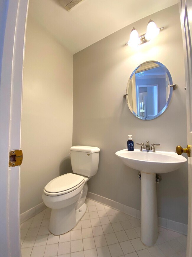 Foto del edificio - 810 Carriage Crossing Ln
