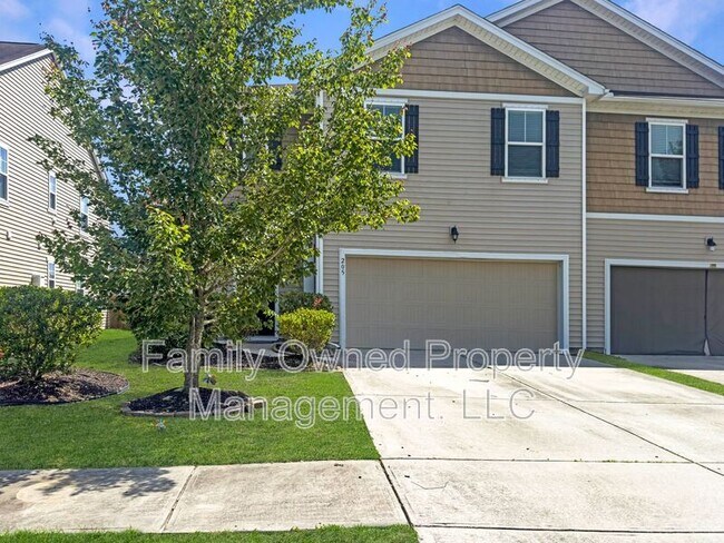 Foto del edificio - 205 Cypress Marsh Rd