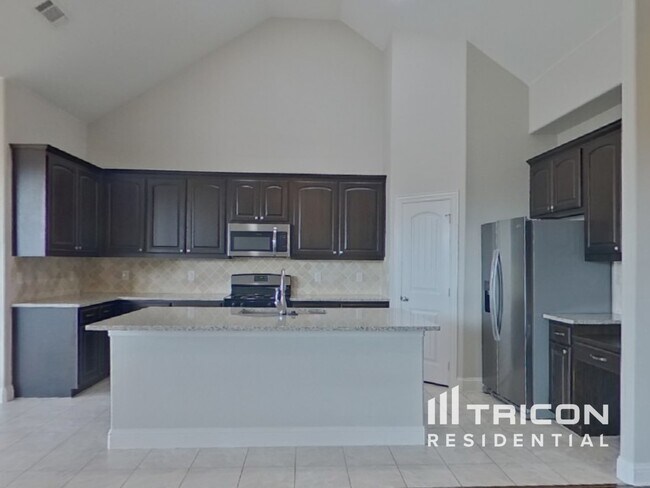 Building Photo - 11344 Live Oak Creek Dr