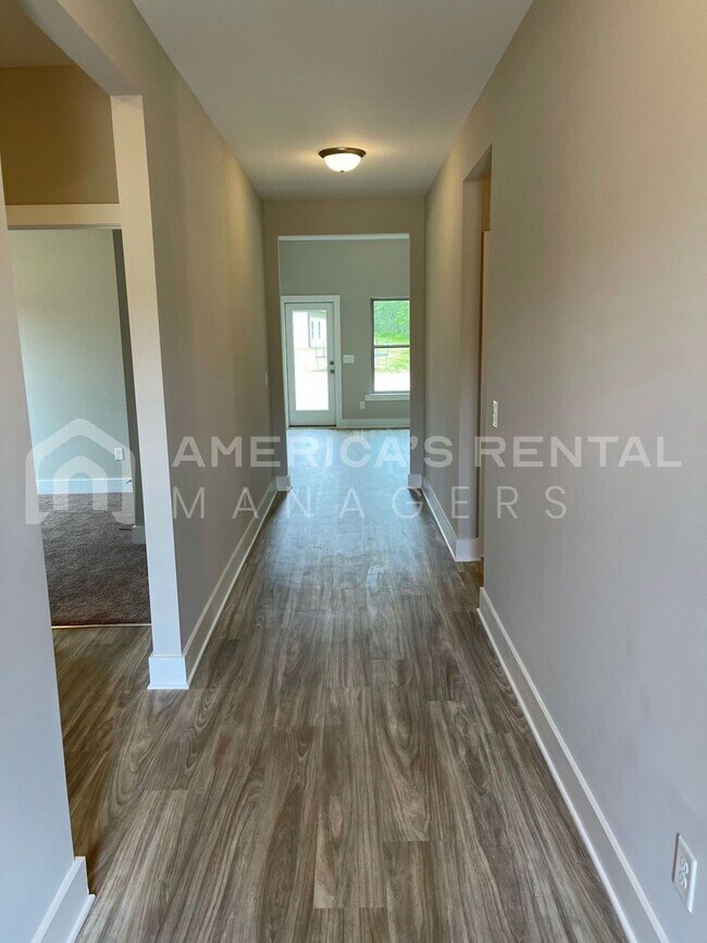 Foto del edificio - Home for Rent in Brookwood, AL... Available to View Now!!!