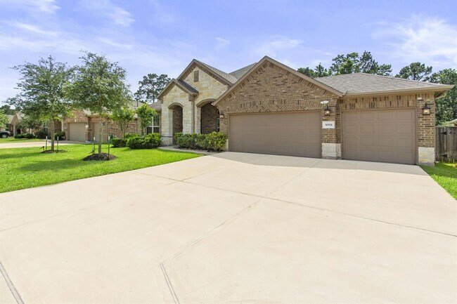 Building Photo - 30931 Roanoak Woods Dr