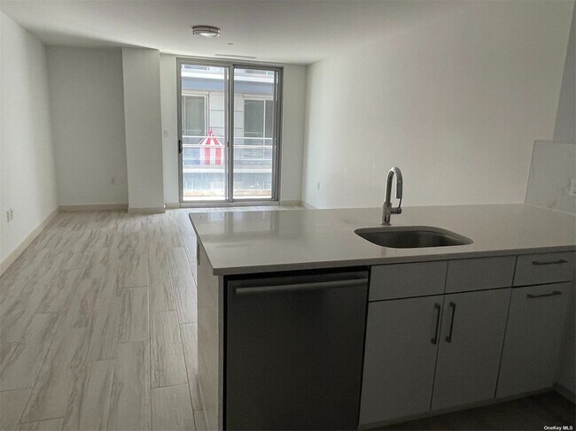 Foto del edificio - 109-9 15th Ave