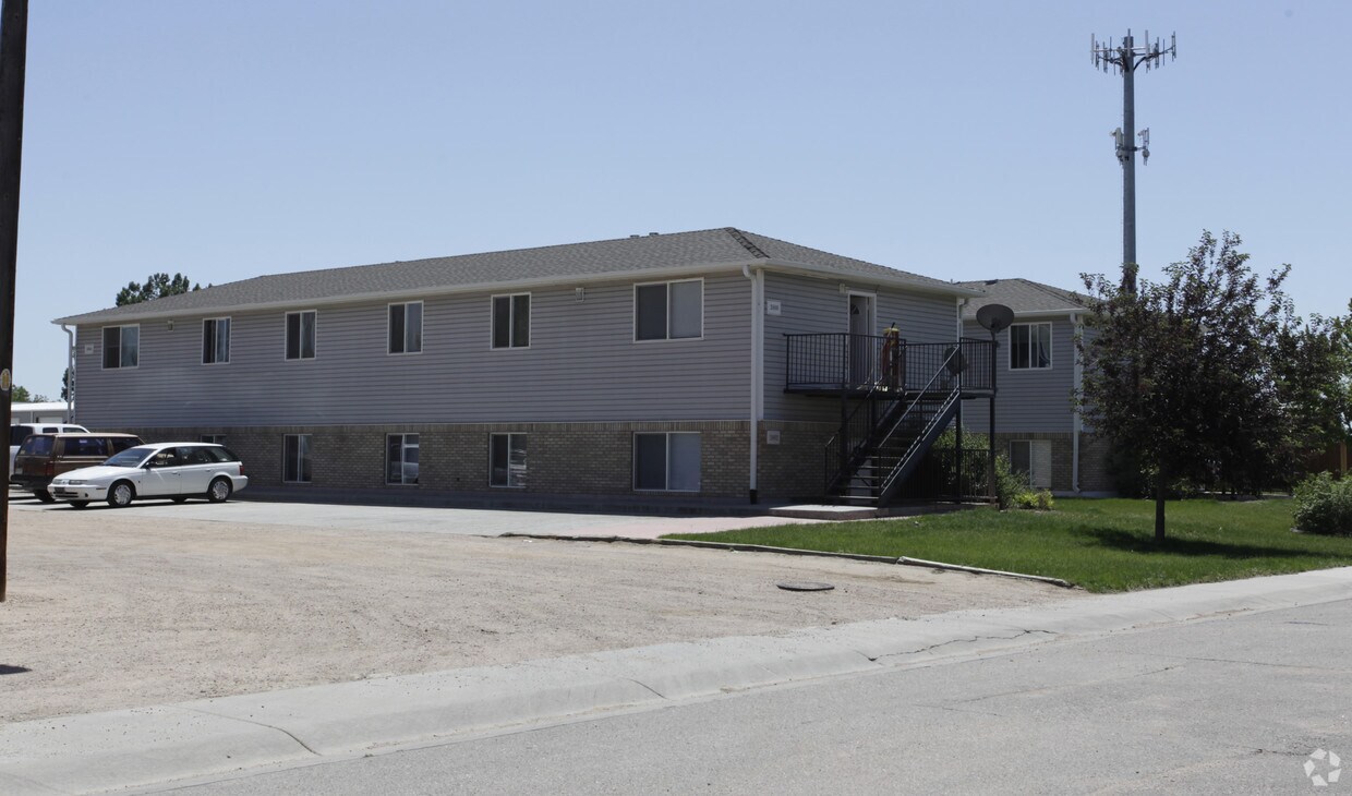 Building Photo - 3800-3812 Burlington Ave