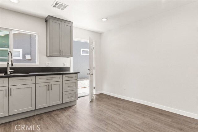 Building Photo - 23243 Bigler St
