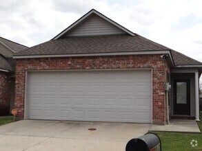 Building Photo - 15042 Rimrock Ct