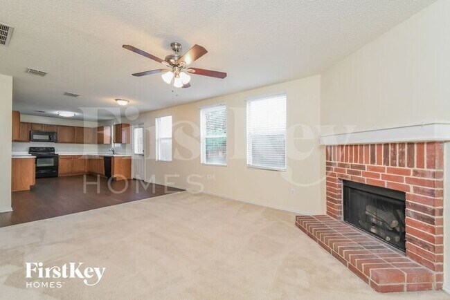 Building Photo - 1204 McMillen Dr