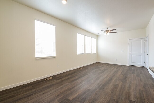 Foto del edificio - 13473 Oneida Ln