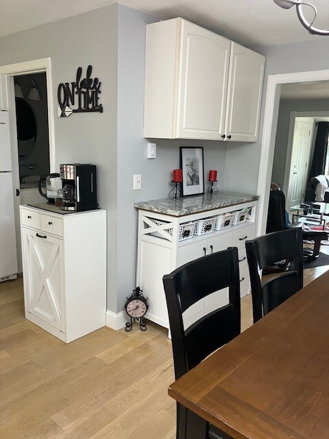 Foto del edificio - 883 Weirs Blvd