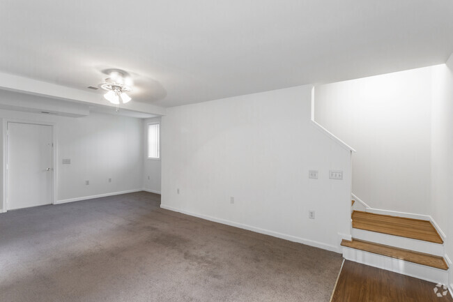 3 BR, 2 BA - 1,696 SF - Carpenter Park