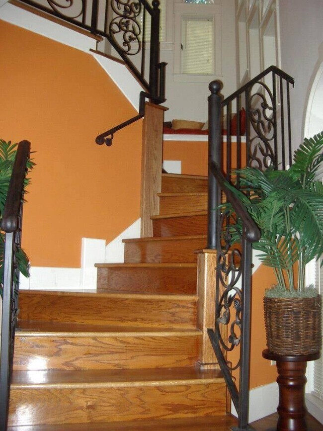 Foto del edificio - 2475 Harvard Ave