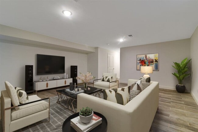 Bonus Living Room and Bathroom on ground floor - 94 Pamrapo Ave
