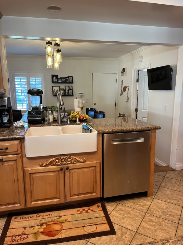 Foto del edificio - 6051 Flambeau Rd