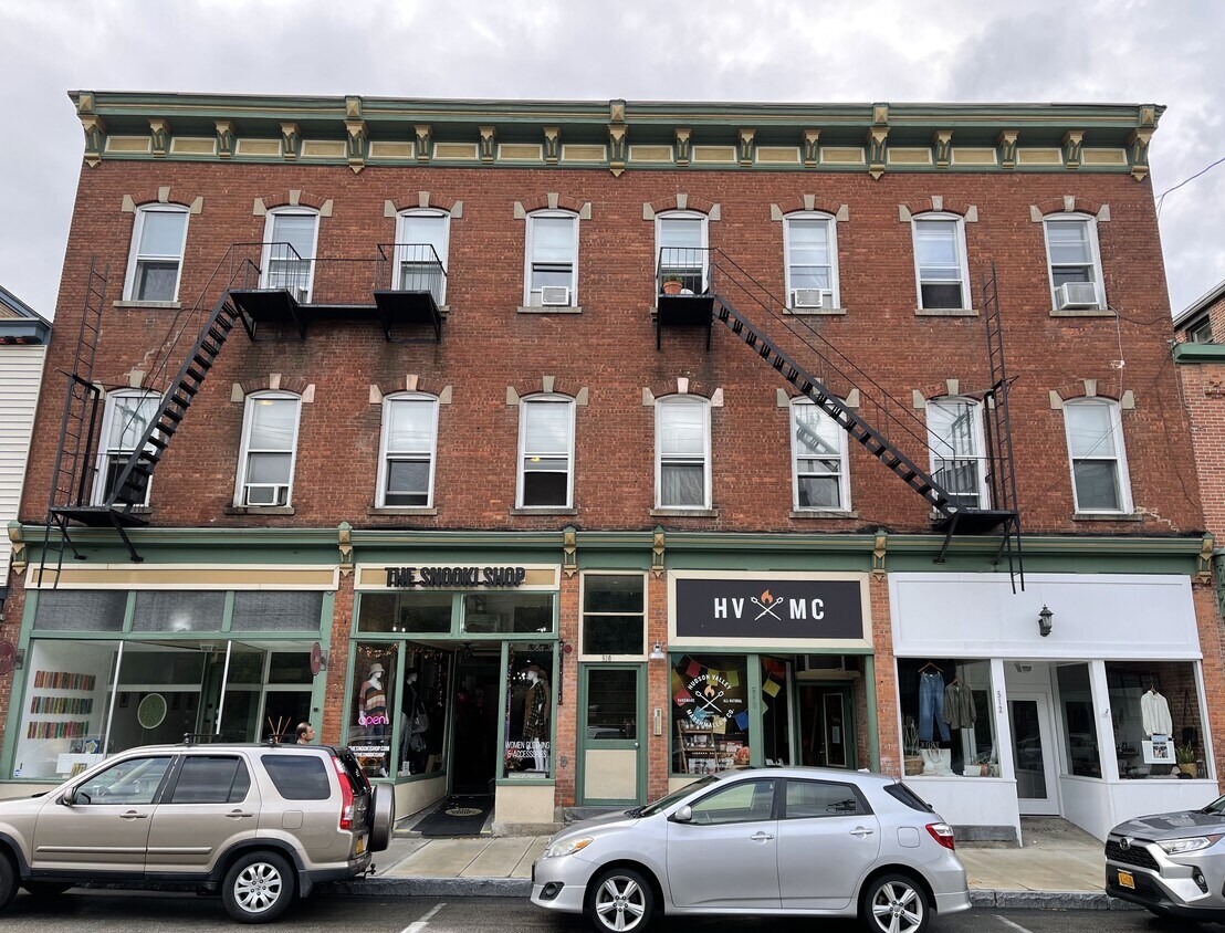 Primary Photo - 510 Main St