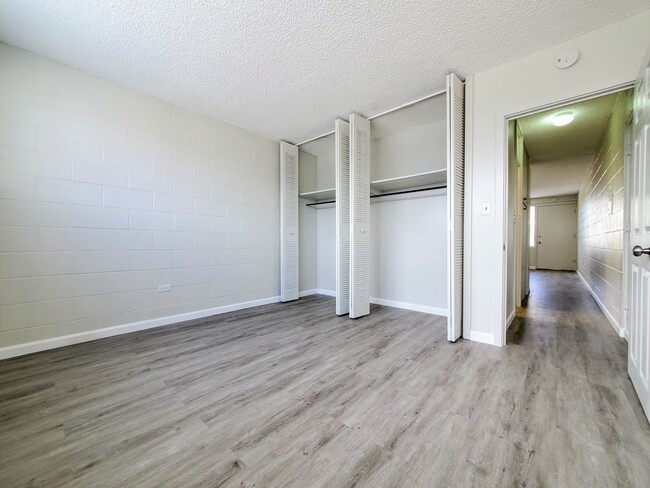 Photo - Available Now | Unfurnished 1 Bedroom, 1 Bath 2nd Floor Walk-up with 1 Assigned Parking Stall Apartment