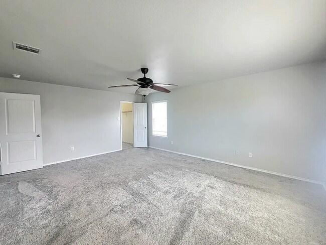 Building Photo - 529 E Desert Dr