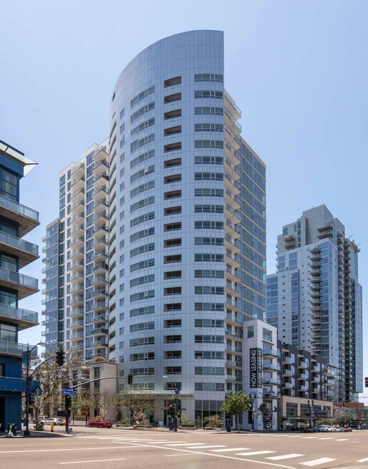 Building Photo - Strata