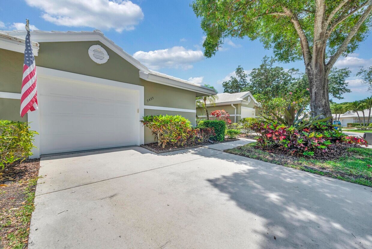 Foto principal - 2433 SW Foxpoint Trail