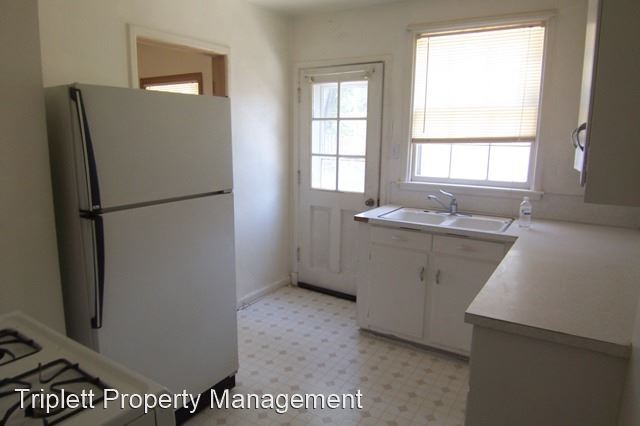 Building Photo - 2 br, 1 bath House - 914 Grand Avenue