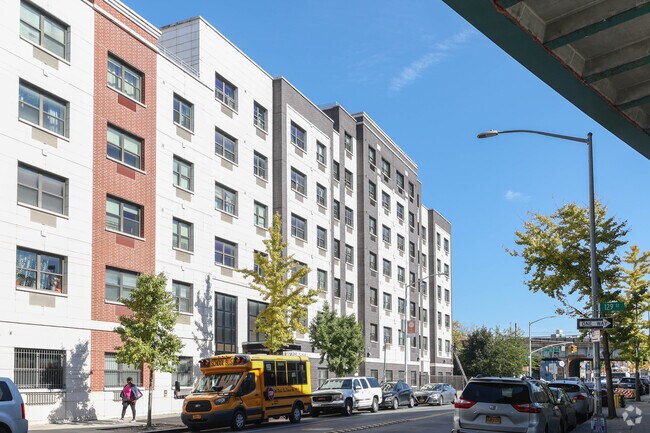 Building Photo - 12911 Jamaica Ave