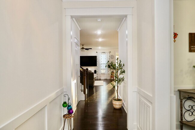 Foto del edificio - 5906 Sterlingworth Dr